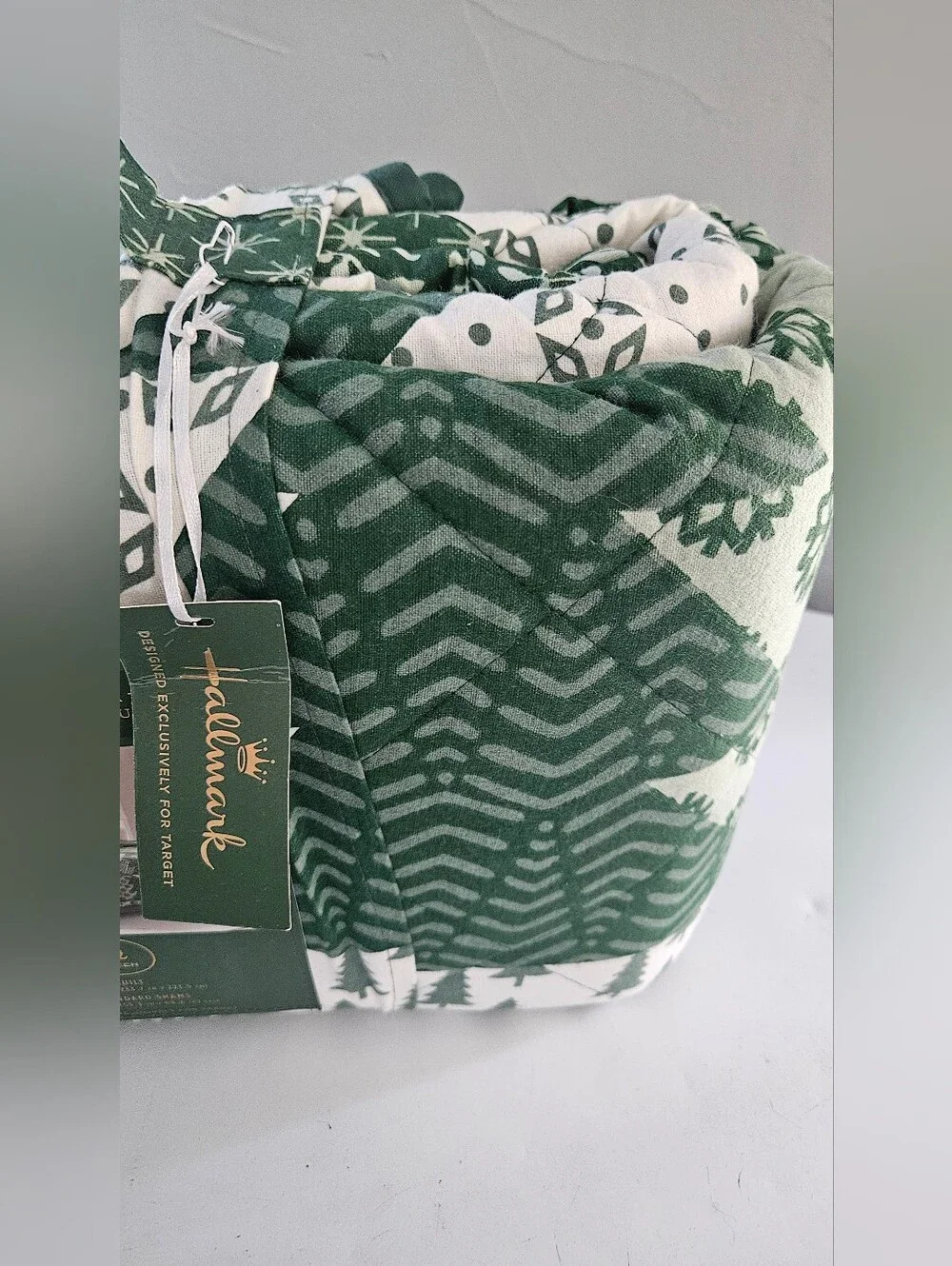 NWT Hallmark Patchwork Trees 3-Piece Flannel Quilt Set Holiday Green Queen